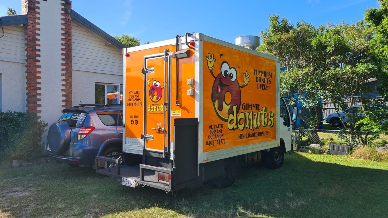 Jawdropping food truck signage
