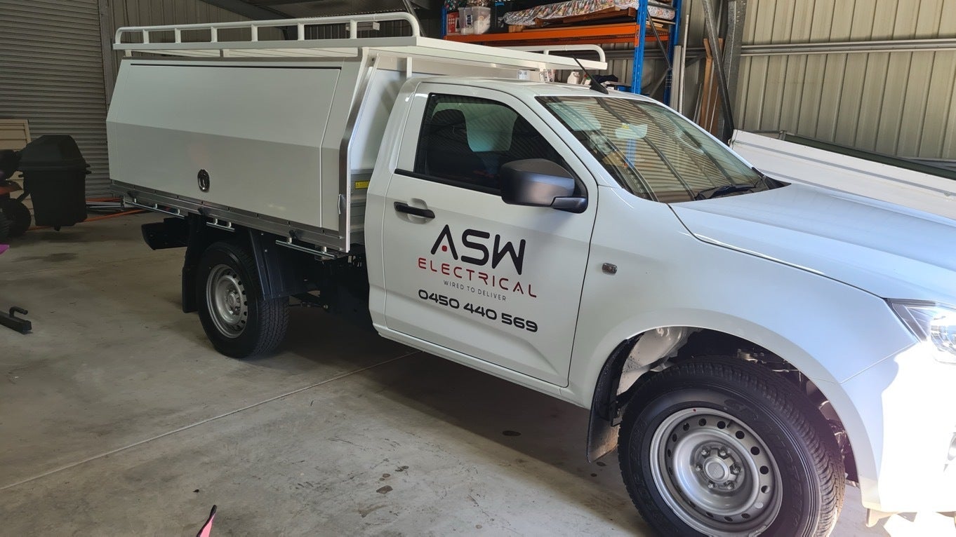 Let's design your mobile billboard today!