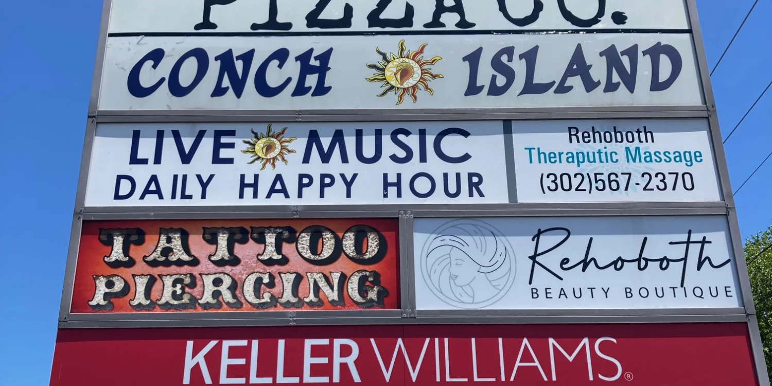 Custom Pylon Signs