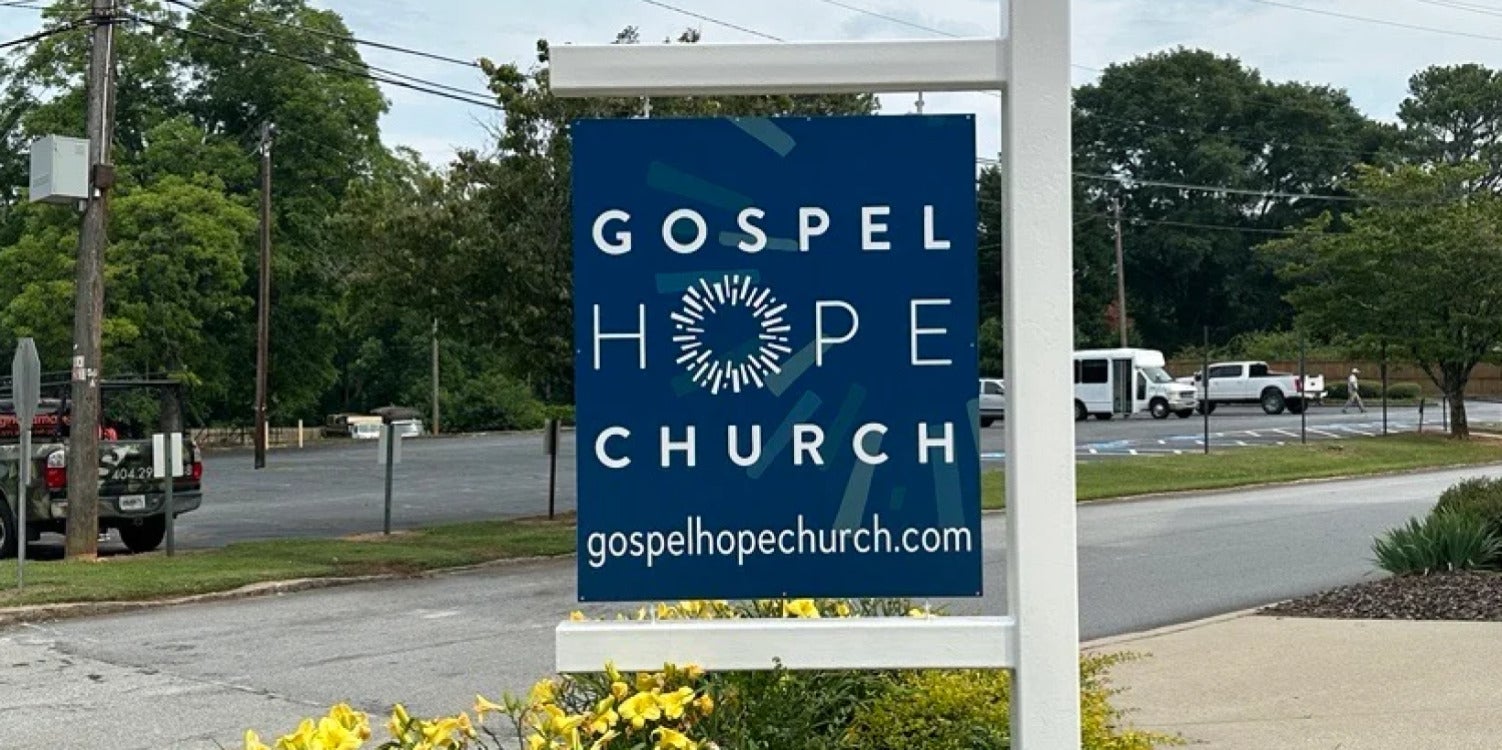 Custom Outdoor Signs for Business