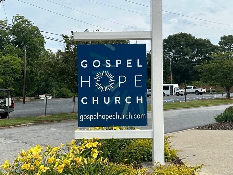 Custom Outdoor Signs for Business