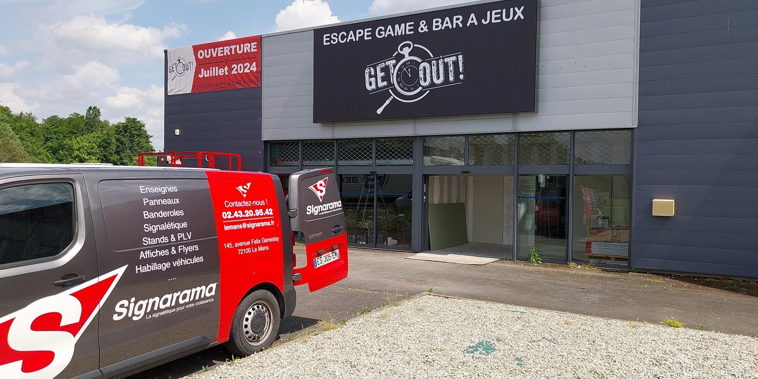 Bâche tendue lumineuse
