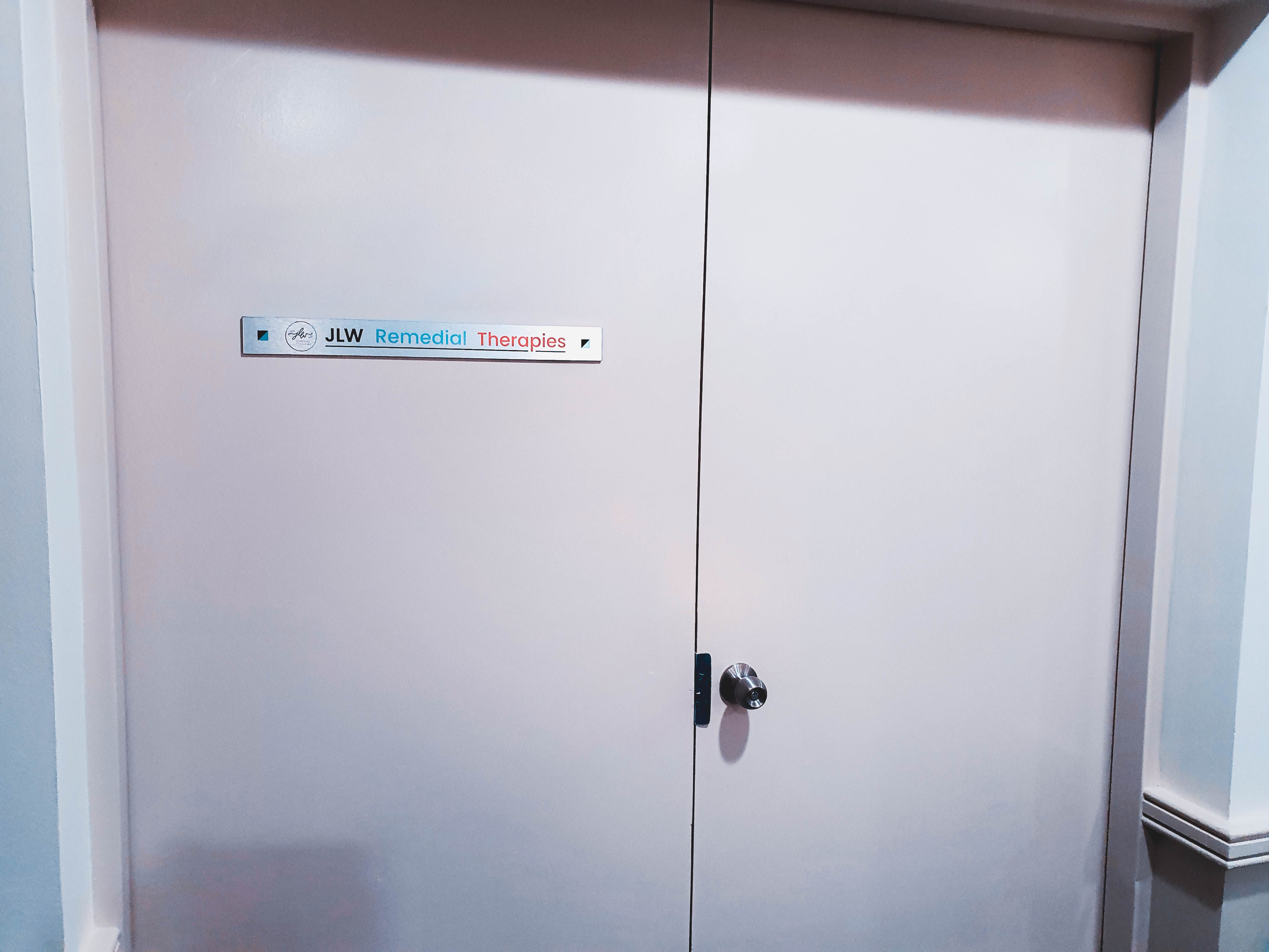 JLW Remedial Therapies: Custom Signage Solutions