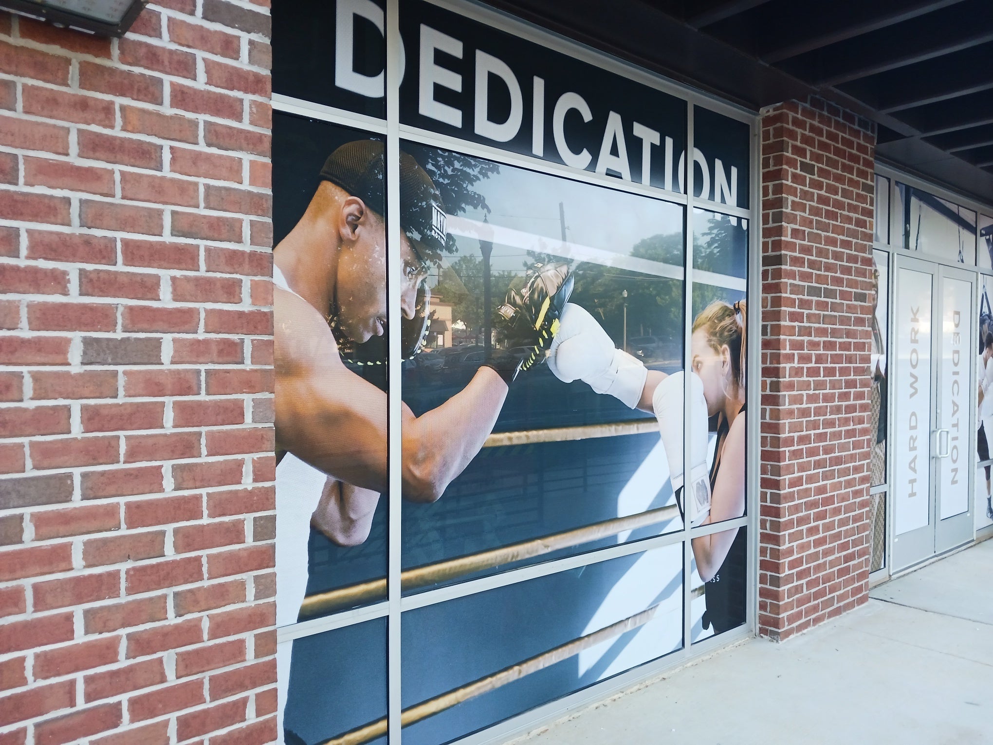 Building Brands That Stand Out in Decatur: How Local Businesses Can Harness the Power of Signs