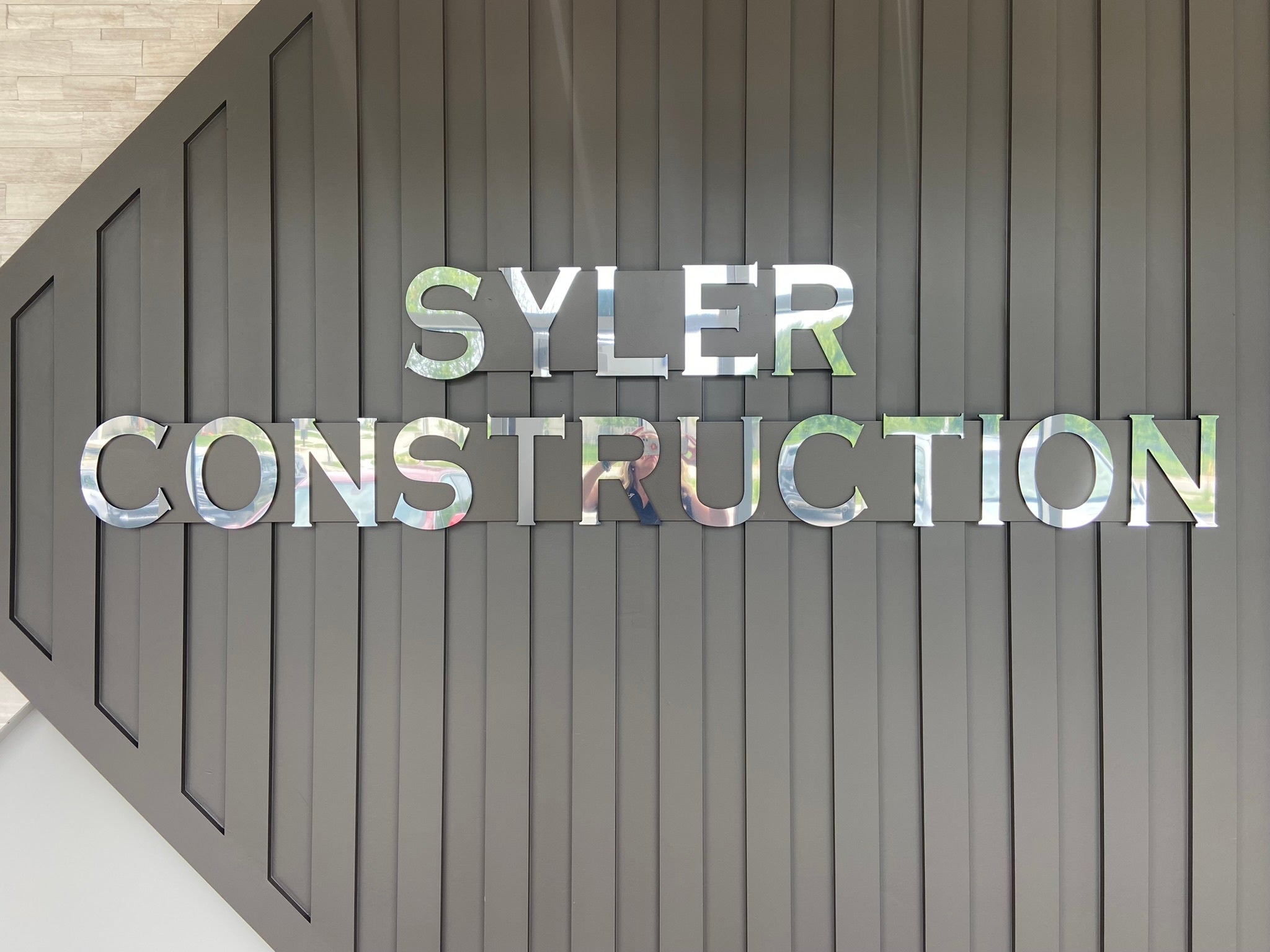 Custom Lobby Signs with Signarama Liberty