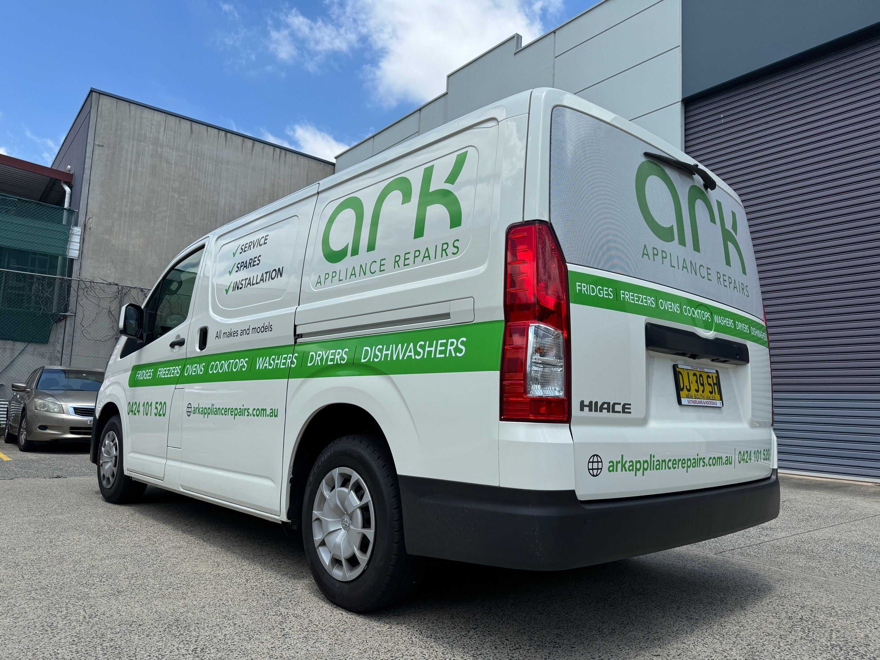 Eye-Catching Vehicle Graphics!