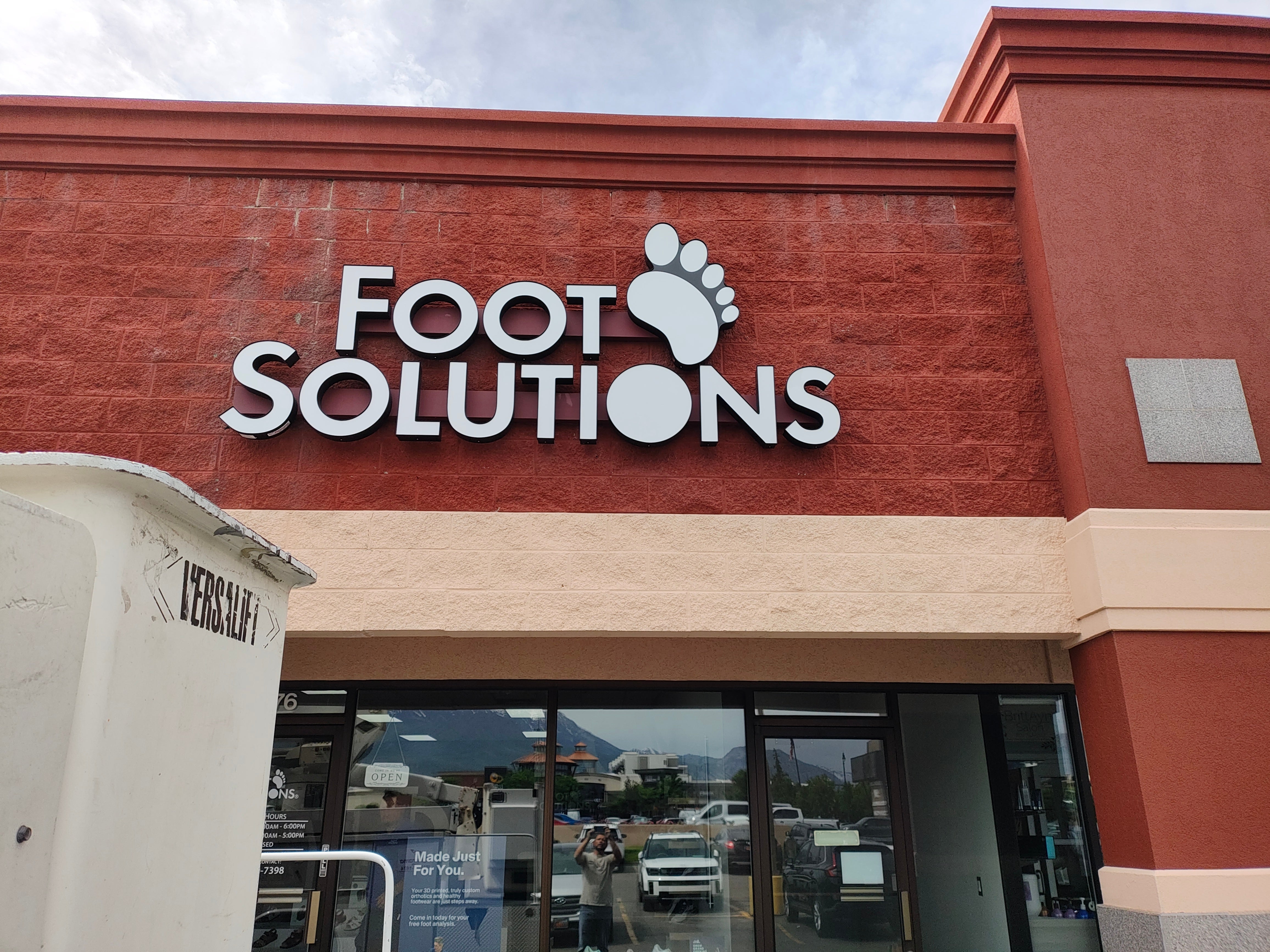 Illuminated Channel Letters • Hillcrest Neighborhood of Orem, Utah • Retail Industry • Foot Solutions