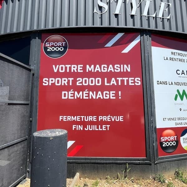 VITROPHANIE STICKER POUR MAGASIN DE SPORT A LATTES