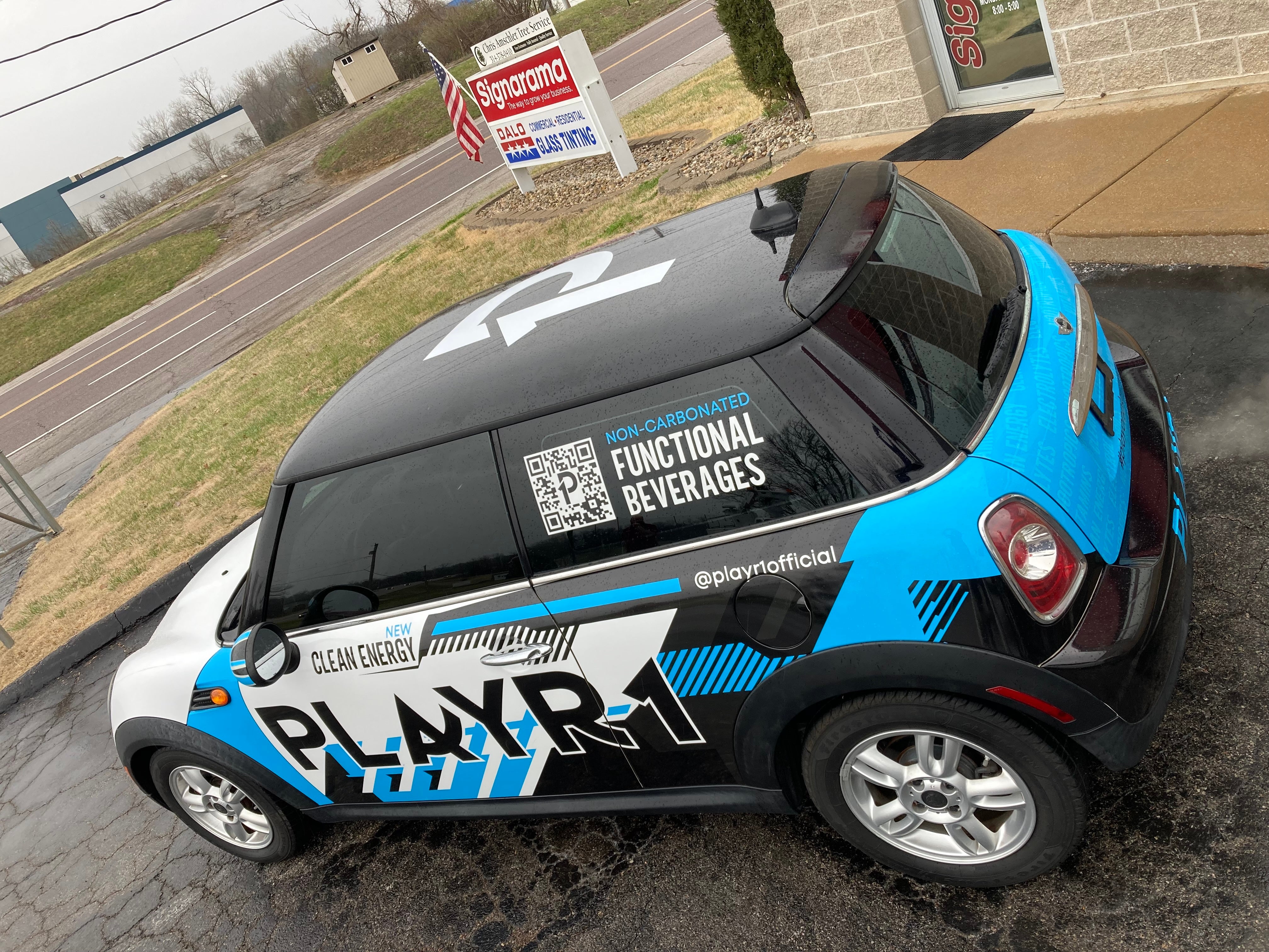 VEHICLE GRAPHICS