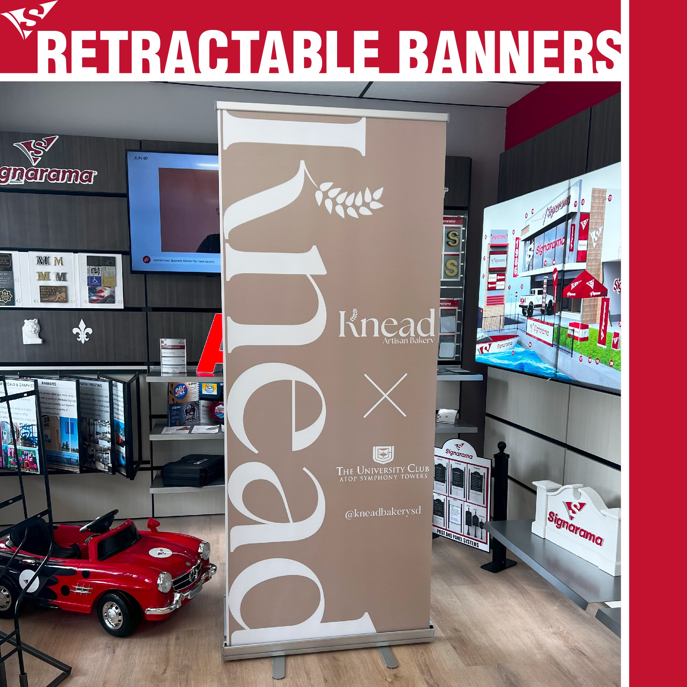 Retractable banner