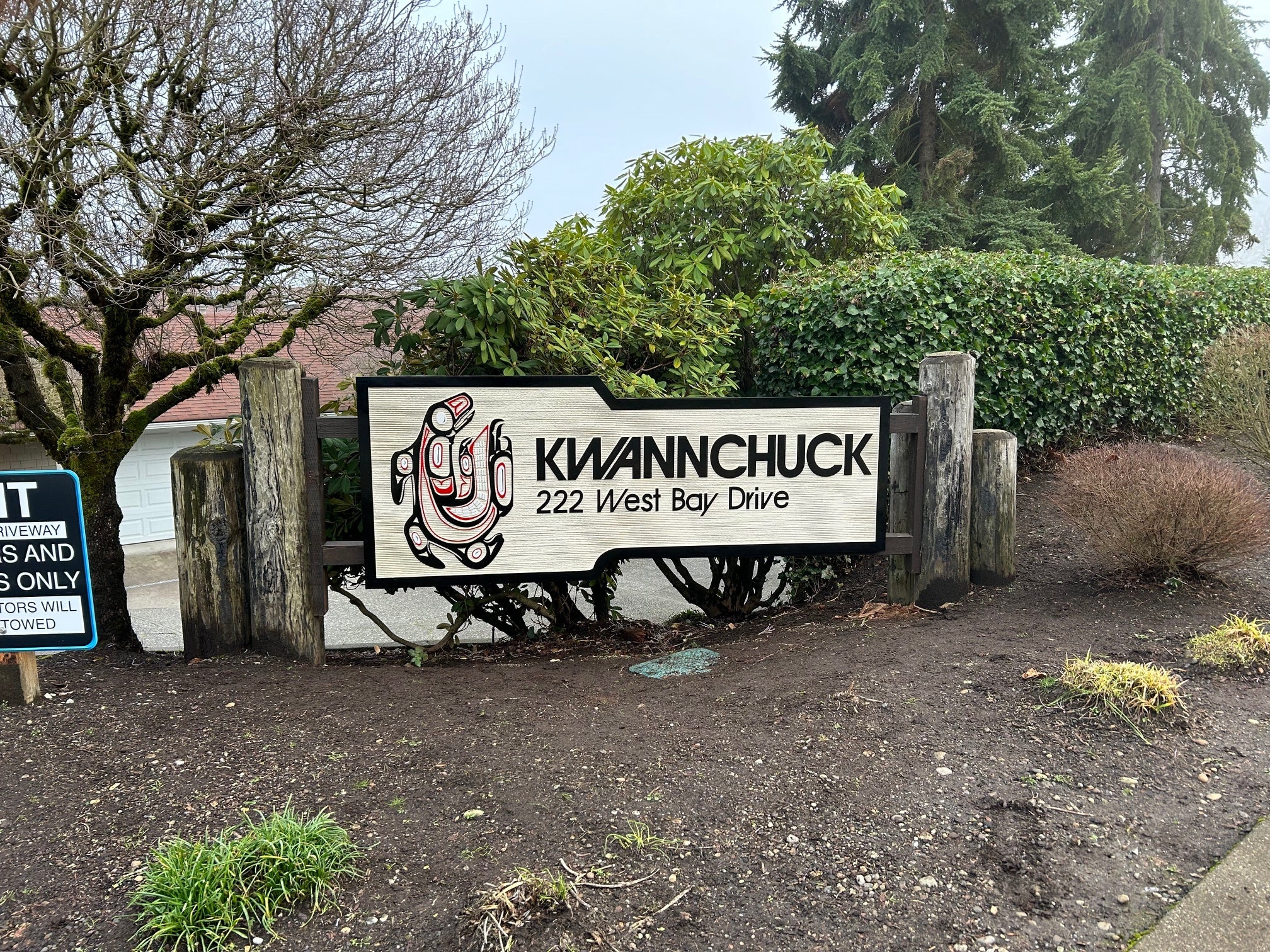 Freestanding & Standalone Signs