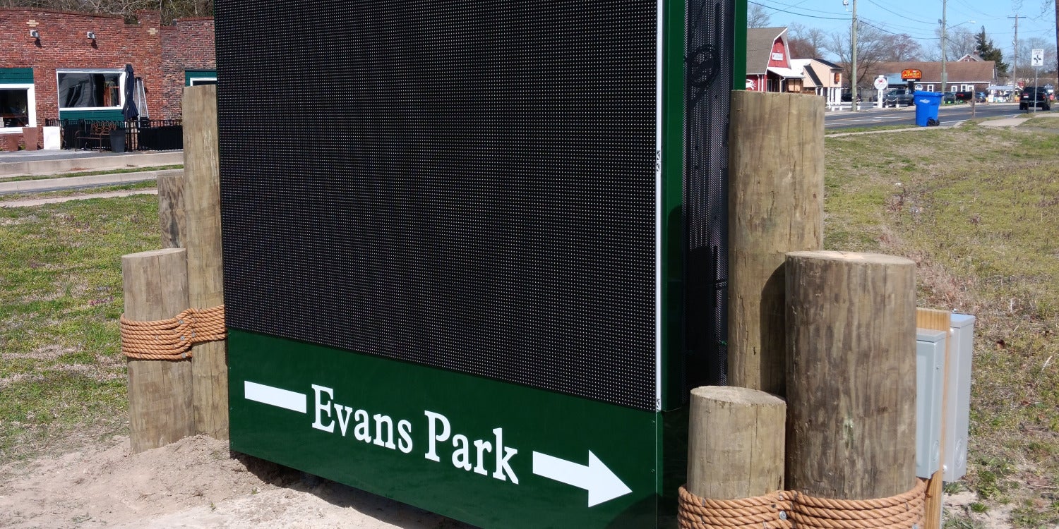 Digital Signs and Displays