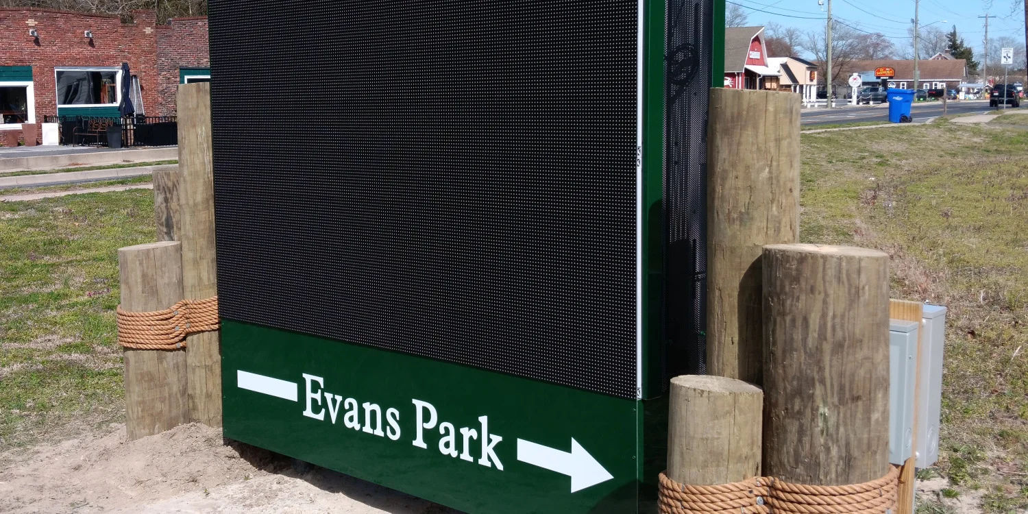 Digital Signs & Displays