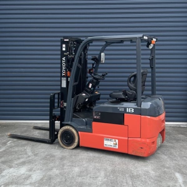 Used Toyota Electric Forklift #2040