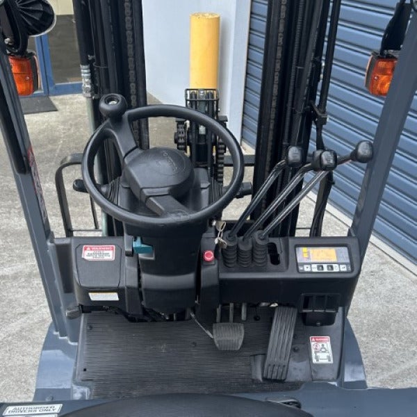 Used Toyota Electric Forklift #2040