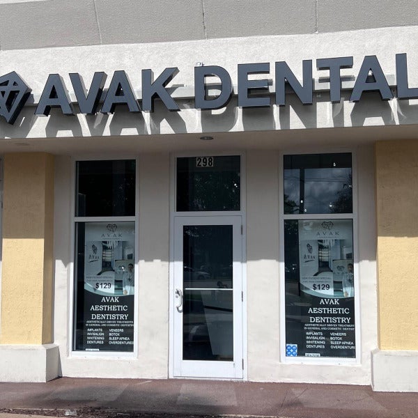 Avak Dental - Channel letters