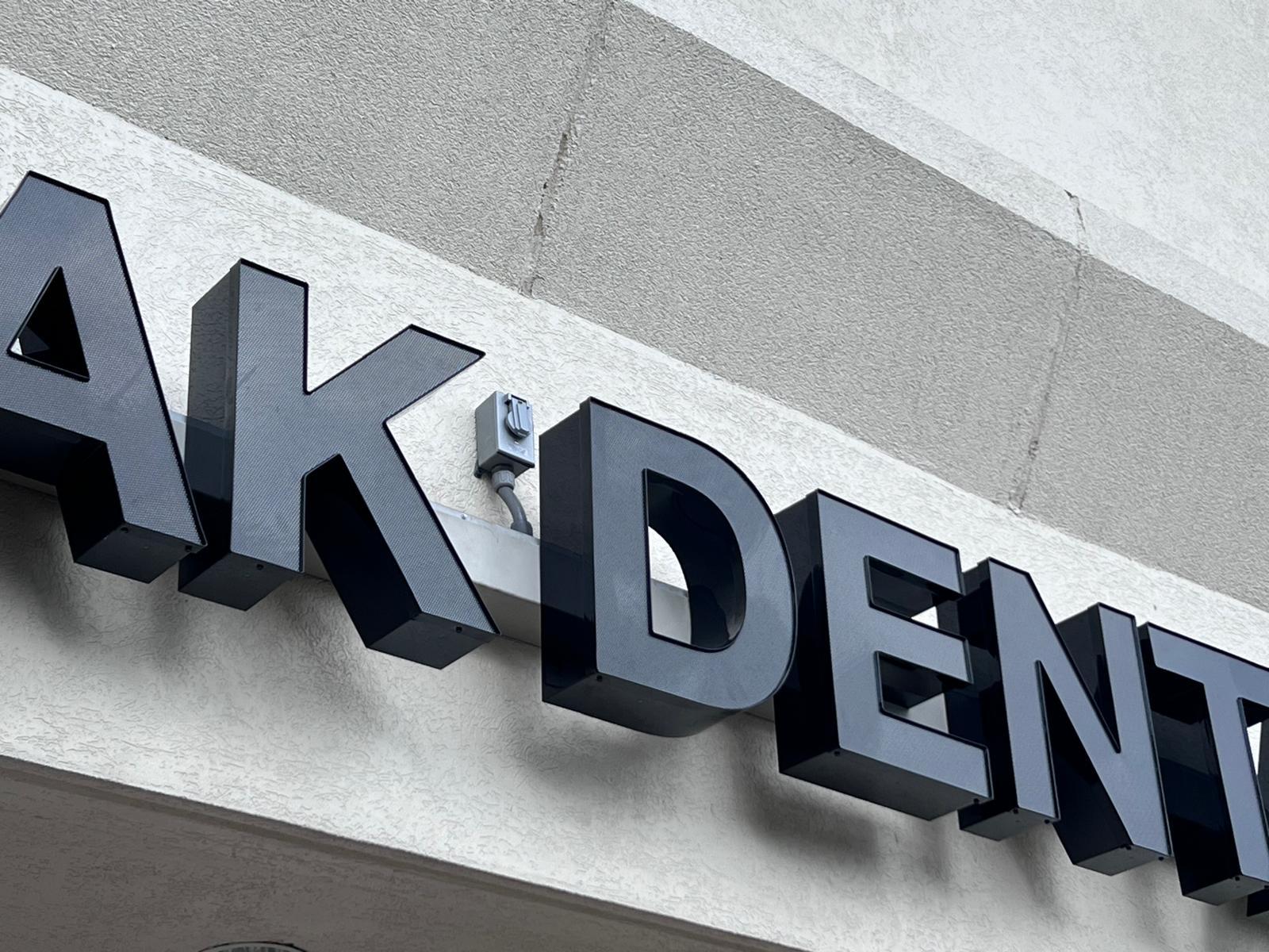Avak Dental - Channel letters