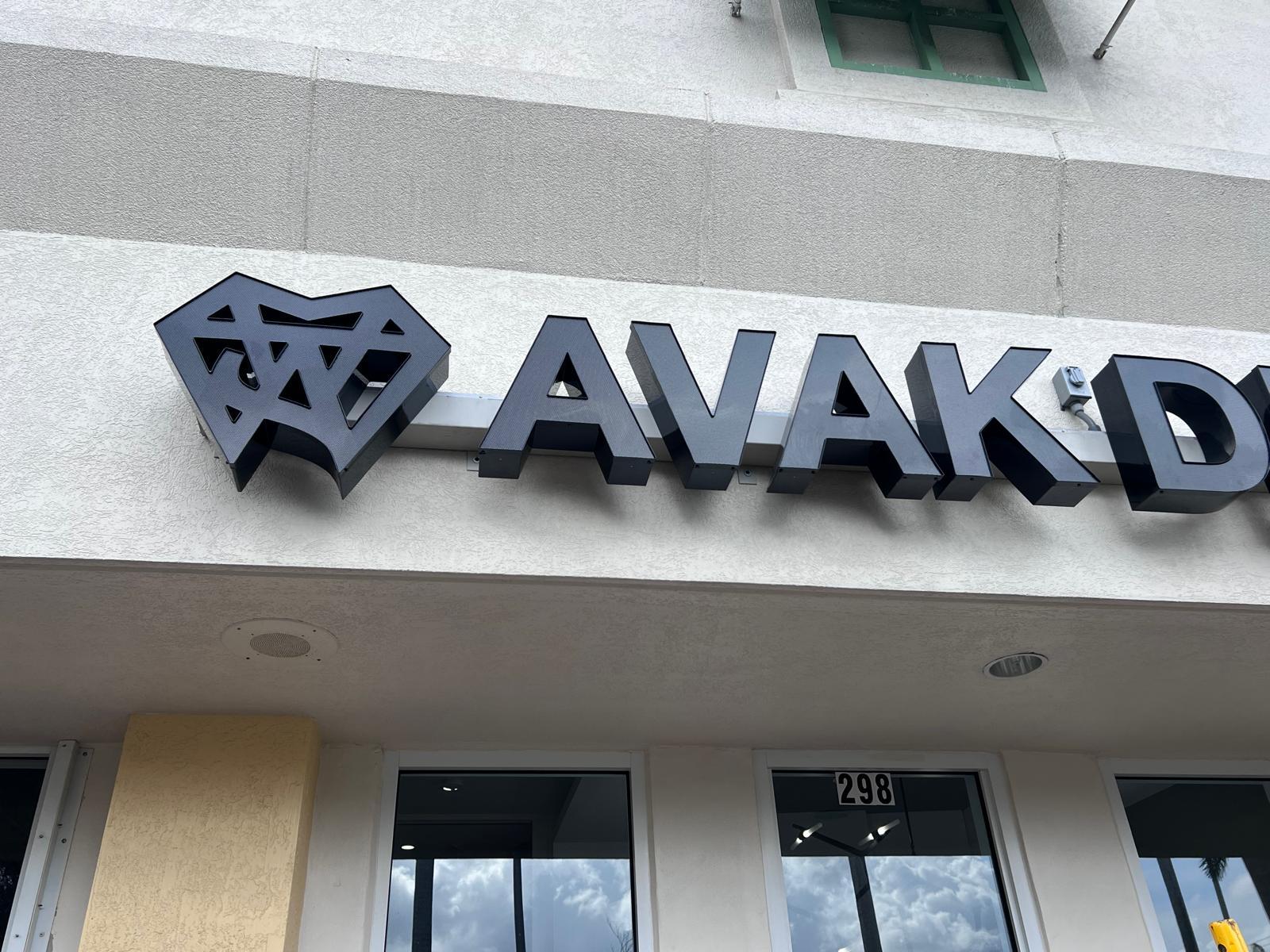 Avak Dental - Channel letters
