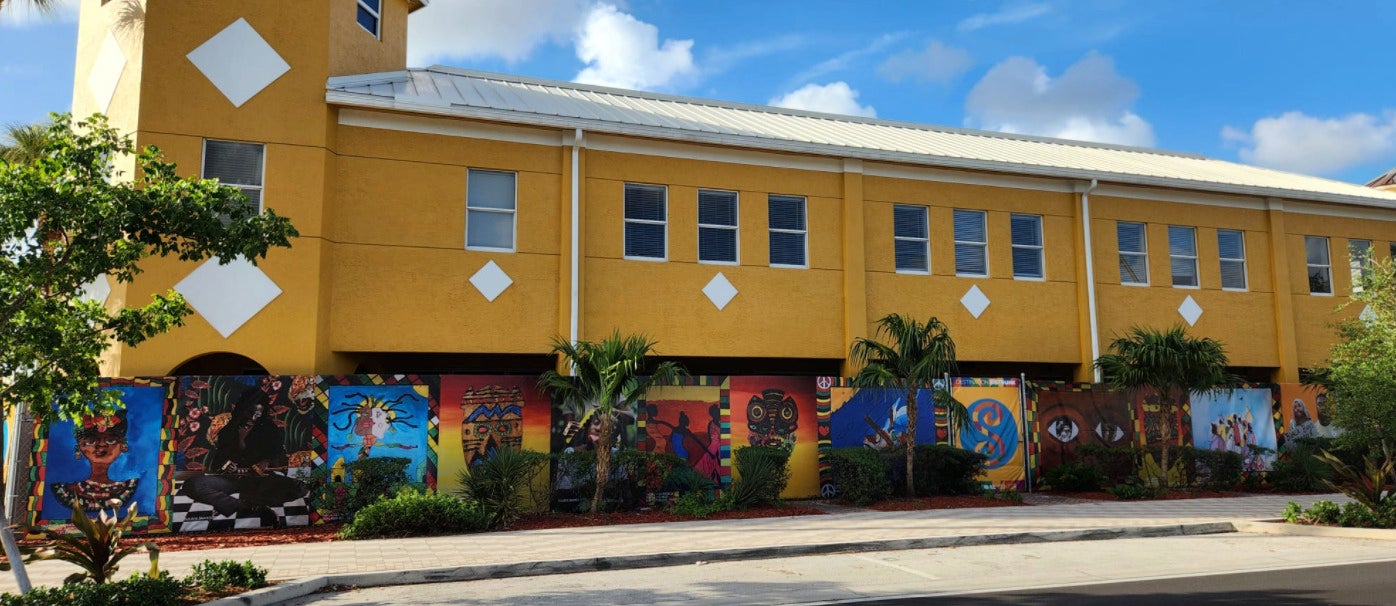 Sistrunk and Cultural Center, Fence Banner