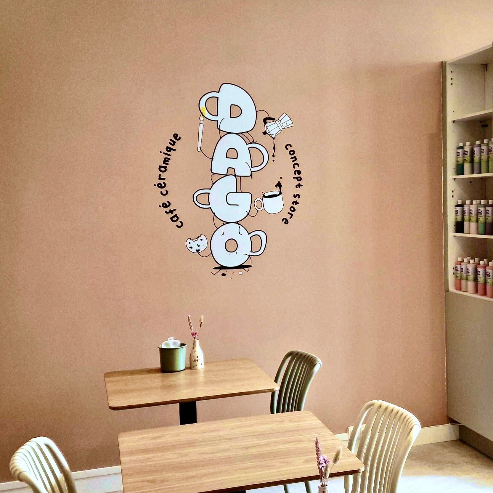 Enseigne Extérieure, Habillage de Façade et Stickers Personnalisés pour Dago Café Céramique