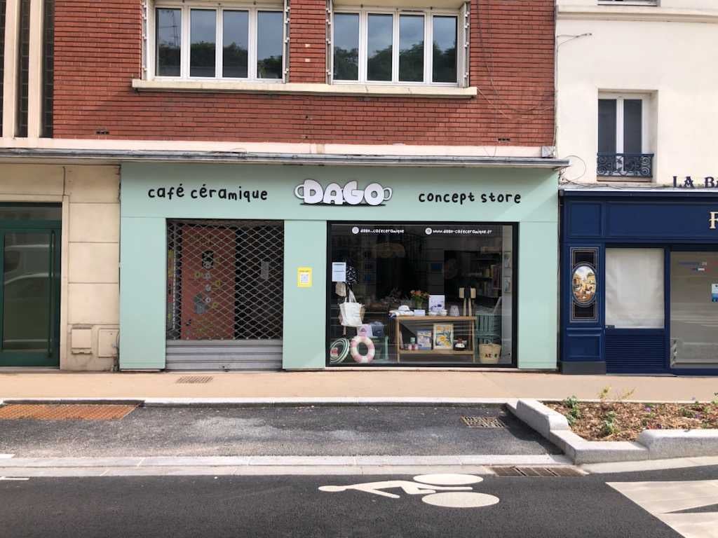 Enseigne Extérieure, Habillage de Façade et Stickers Personnalisés pour Dago Café Céramique