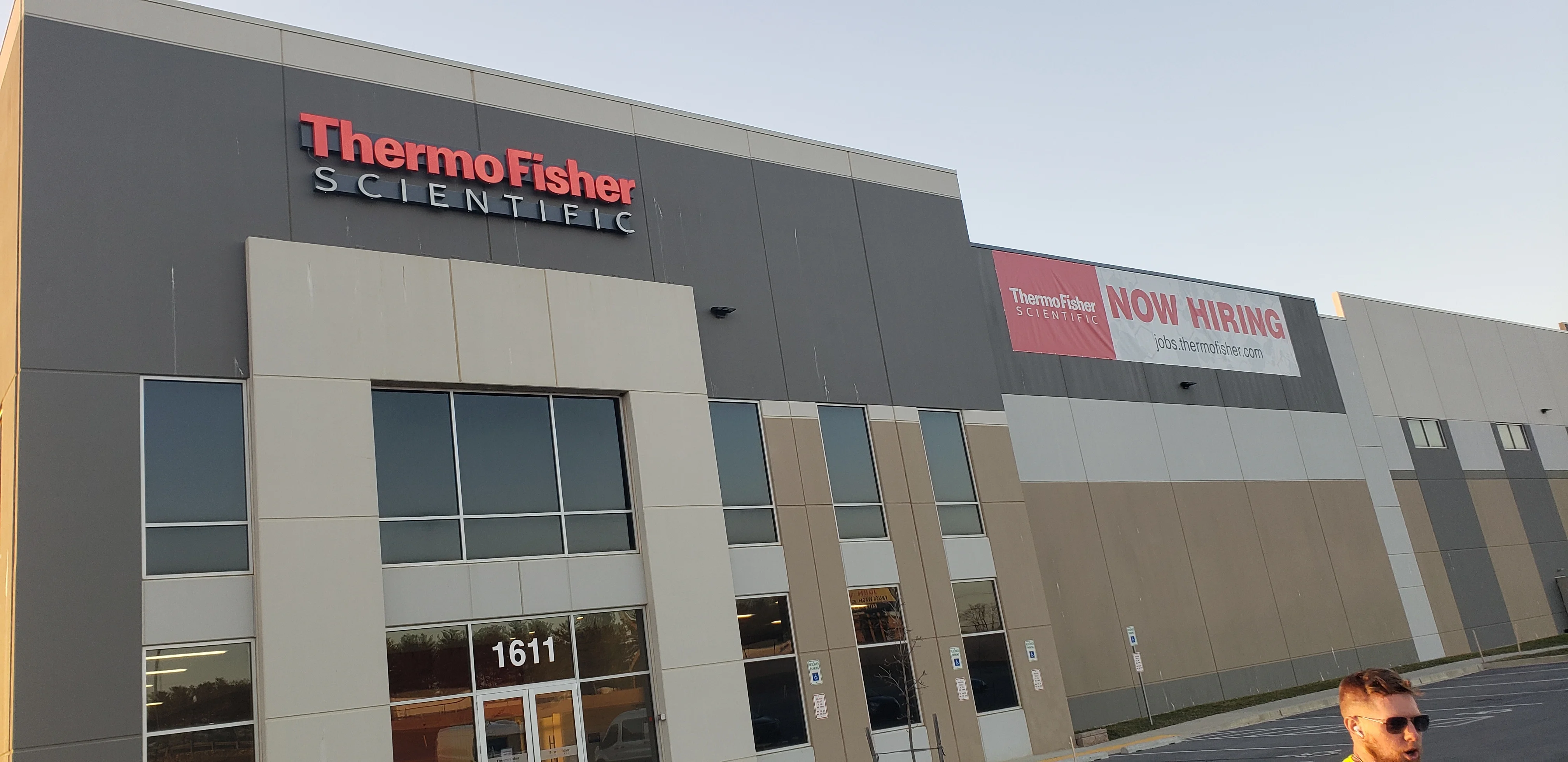 Building & Commercial Signs