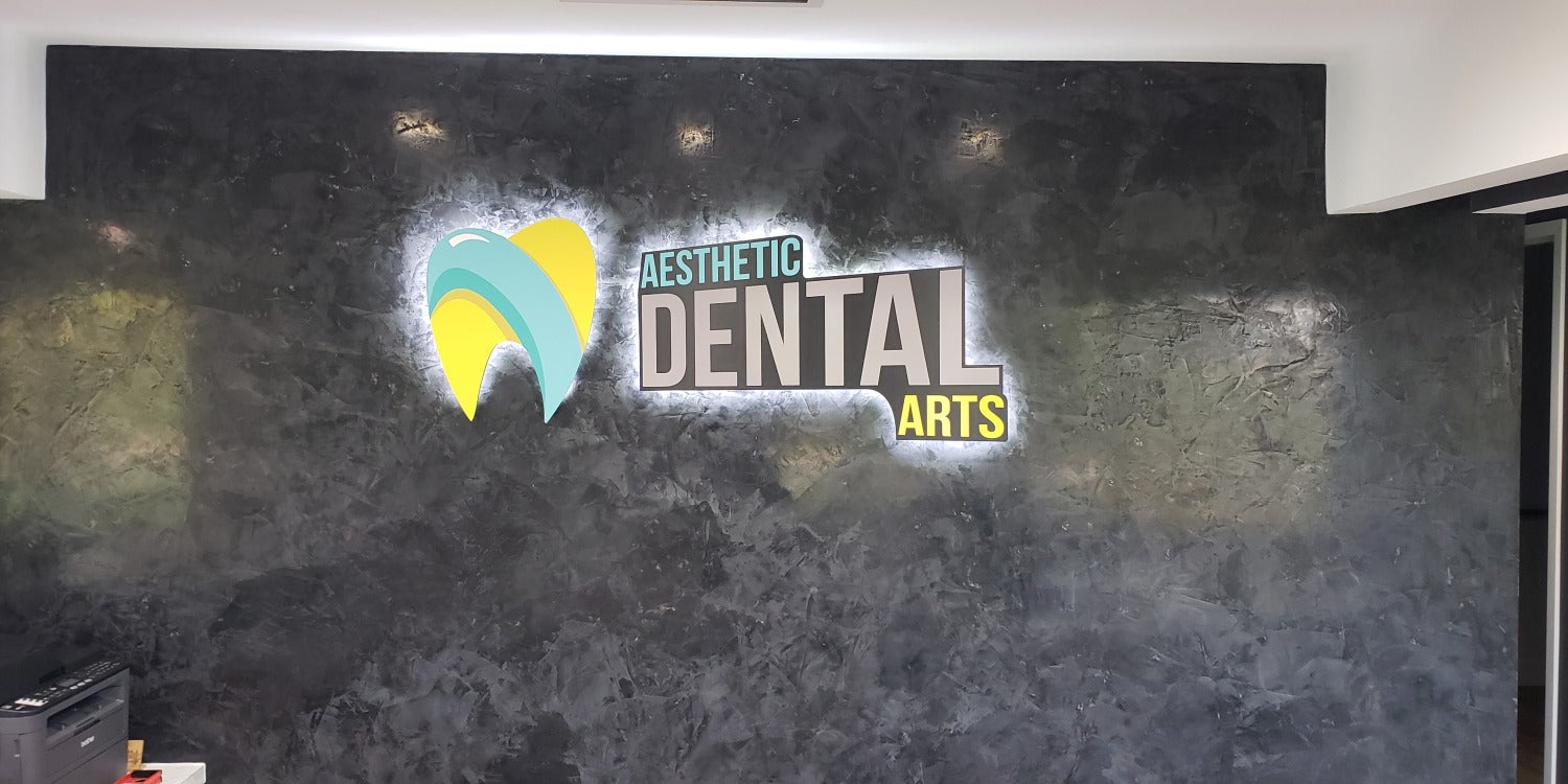 Illuminated & Lighted Signs