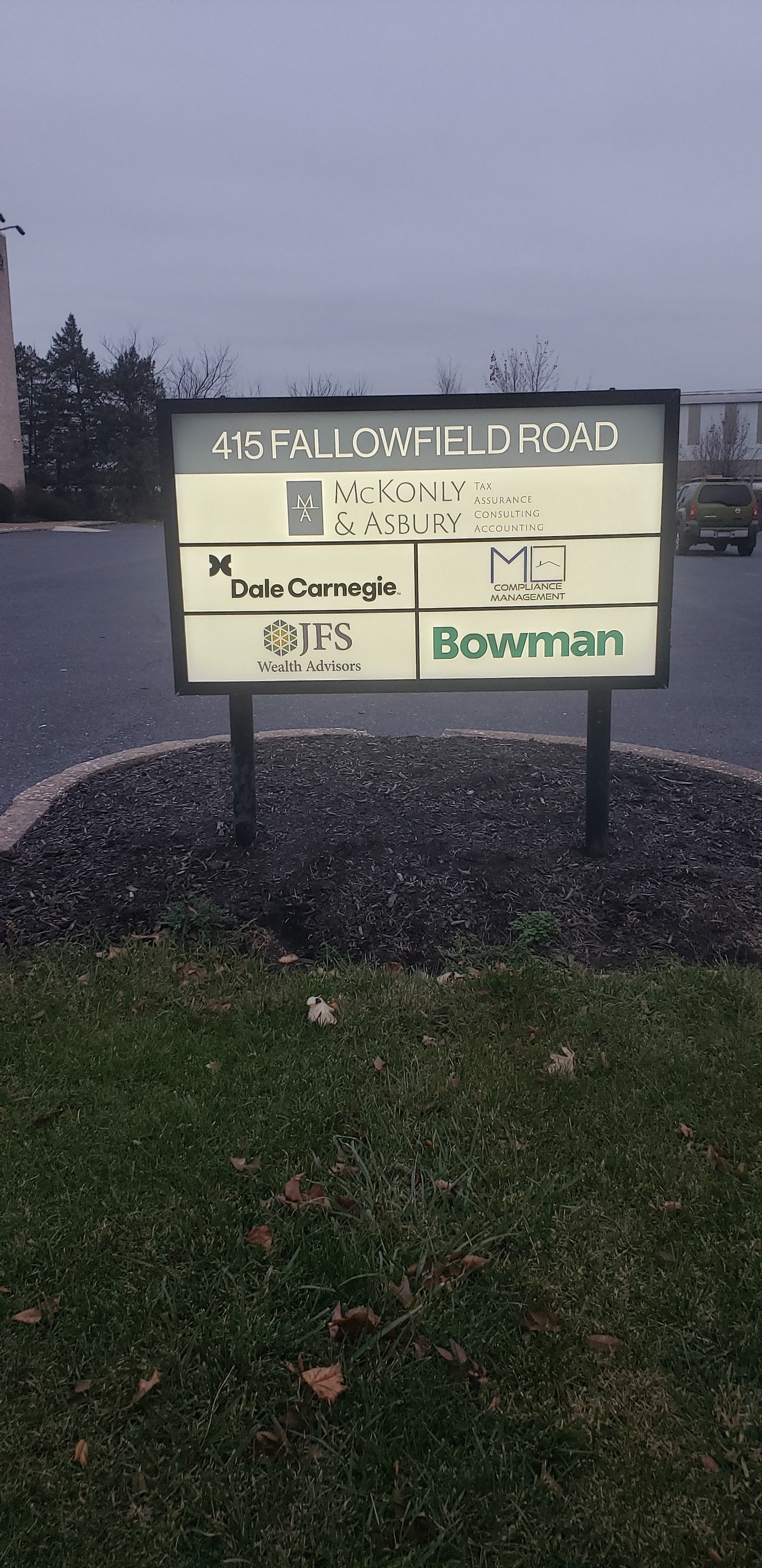 Outdoor Illuminated & Backlit Signs