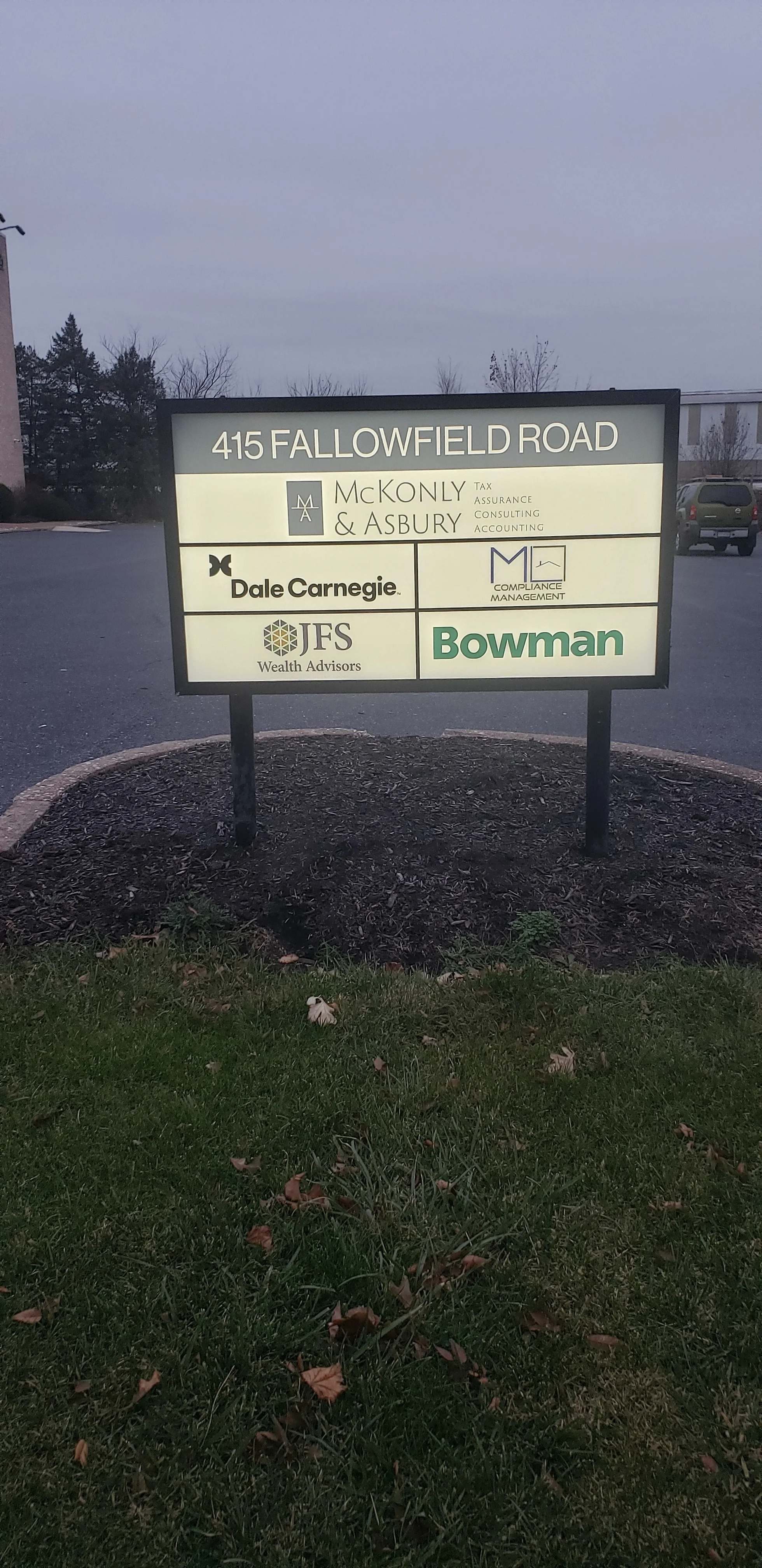 Outdoor Illuminated & Backlit Signs
