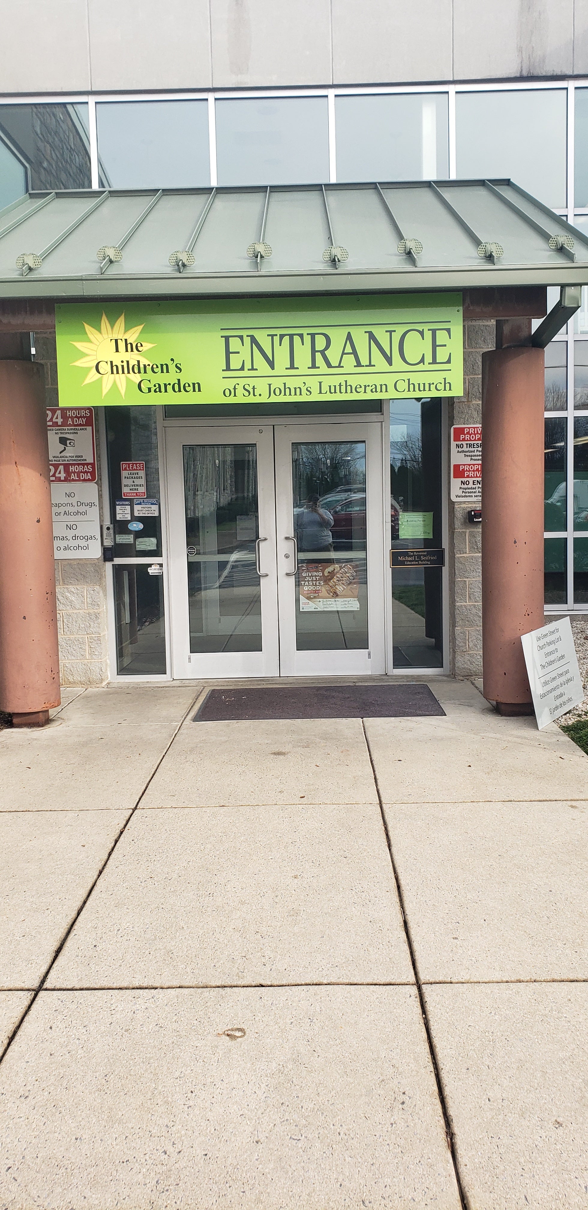 Building & Commercial Signs