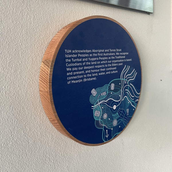 The most appropriate commemorative plaques