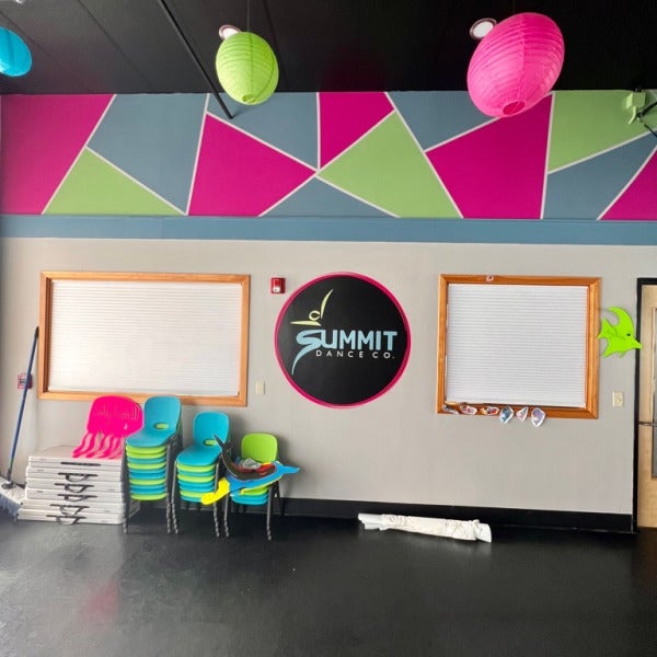 Wall Graphics Create An Environment That Makes You Want to Dance - Summit Dance, Redmond, WA