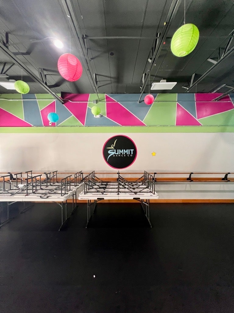 Wall Graphics Create An Environment That Makes You Want to Dance - Summit Dance, Redmond, WA