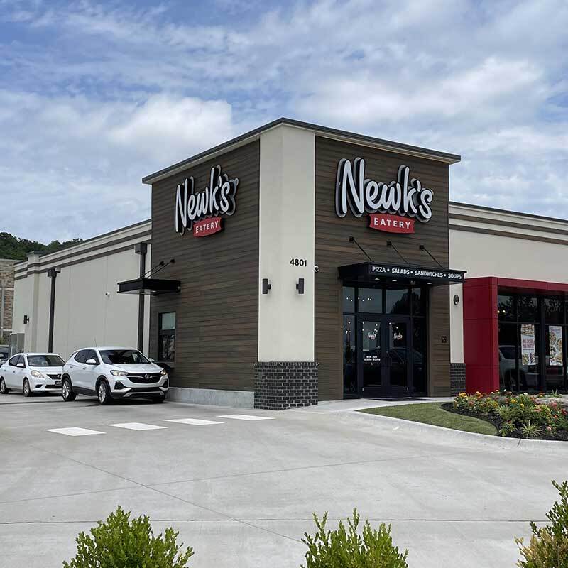 Newk's Eatery Adds a Delicious Vibe to Mandeville with a Grand Opening Extravaganza Newk's Eatery Adds a Delicious Vibe to Mandeville with a Grand Opening Extravaganza