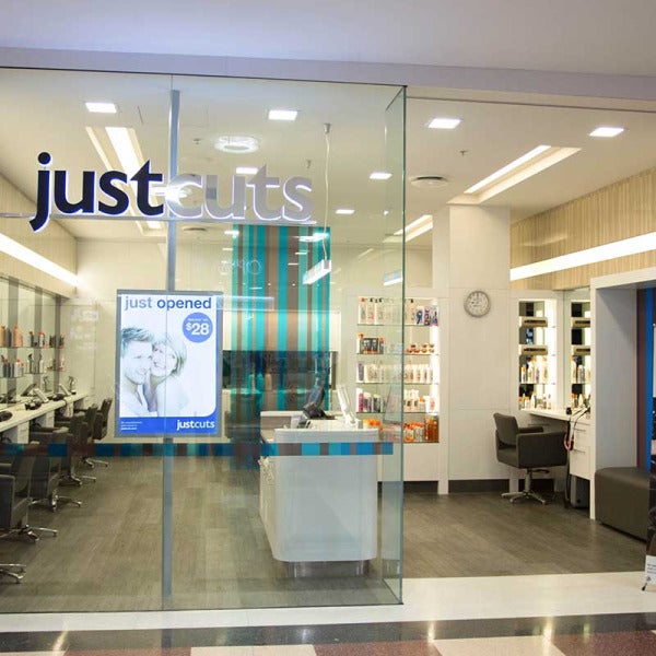 Just Cuts Stylists and Franchisees Rally Together to Raise $12,000 for Royal Flying Doctor Service