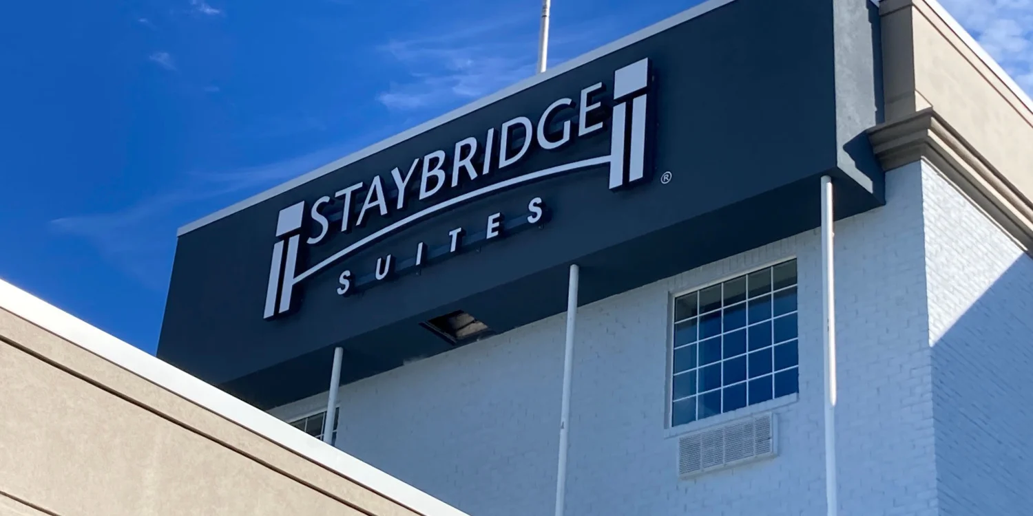 Building & Commercial Signs