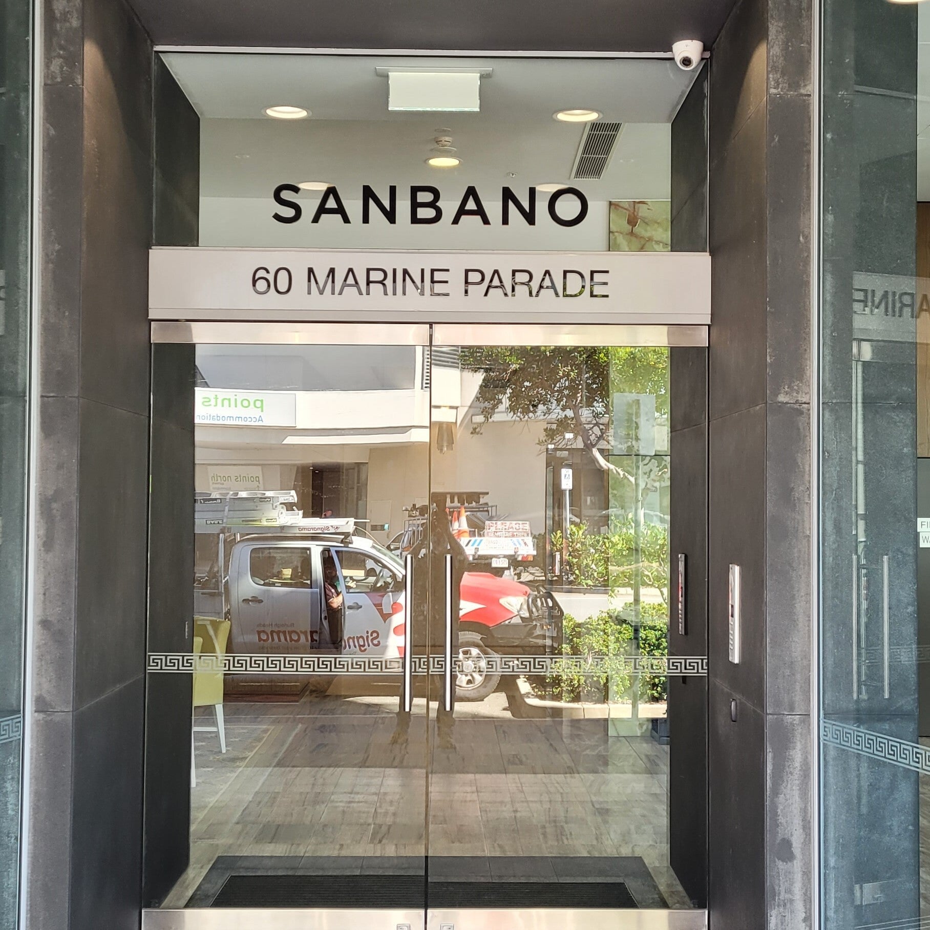 Sanbano Apartments - Burleigh Heads