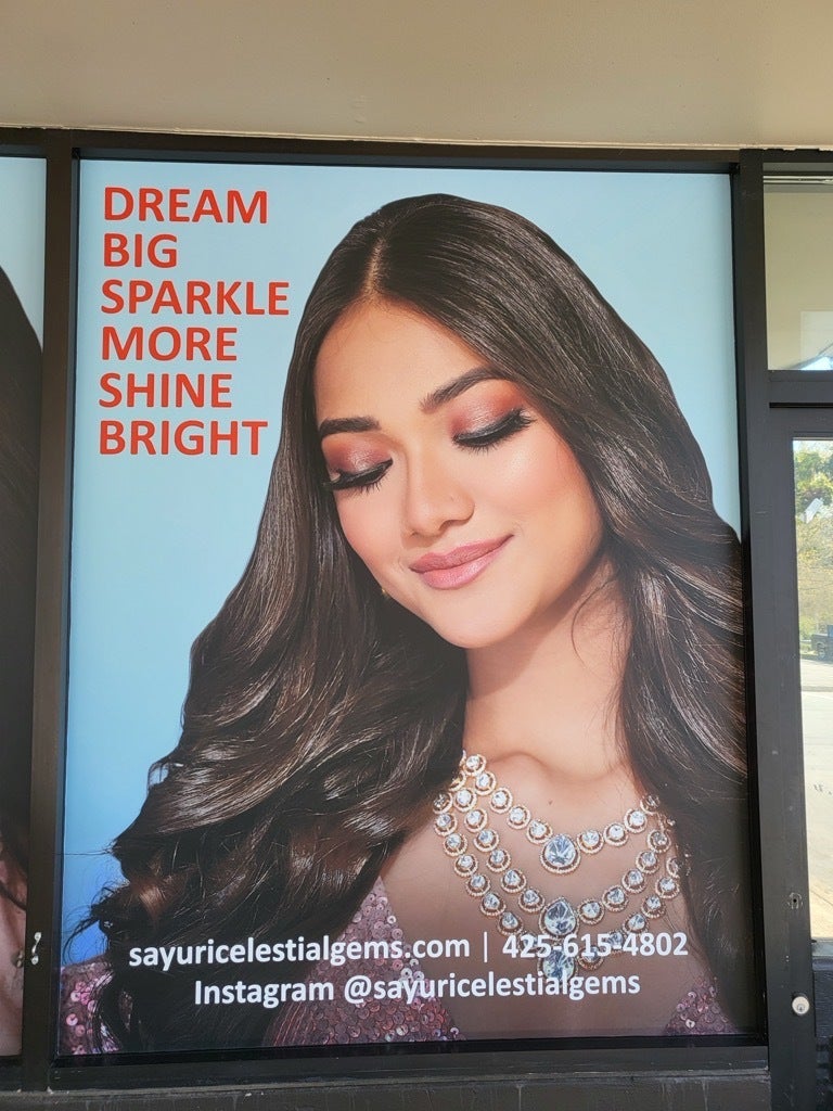 Custom Signs for Windows at Sayuri Gems - Sammamish, WA