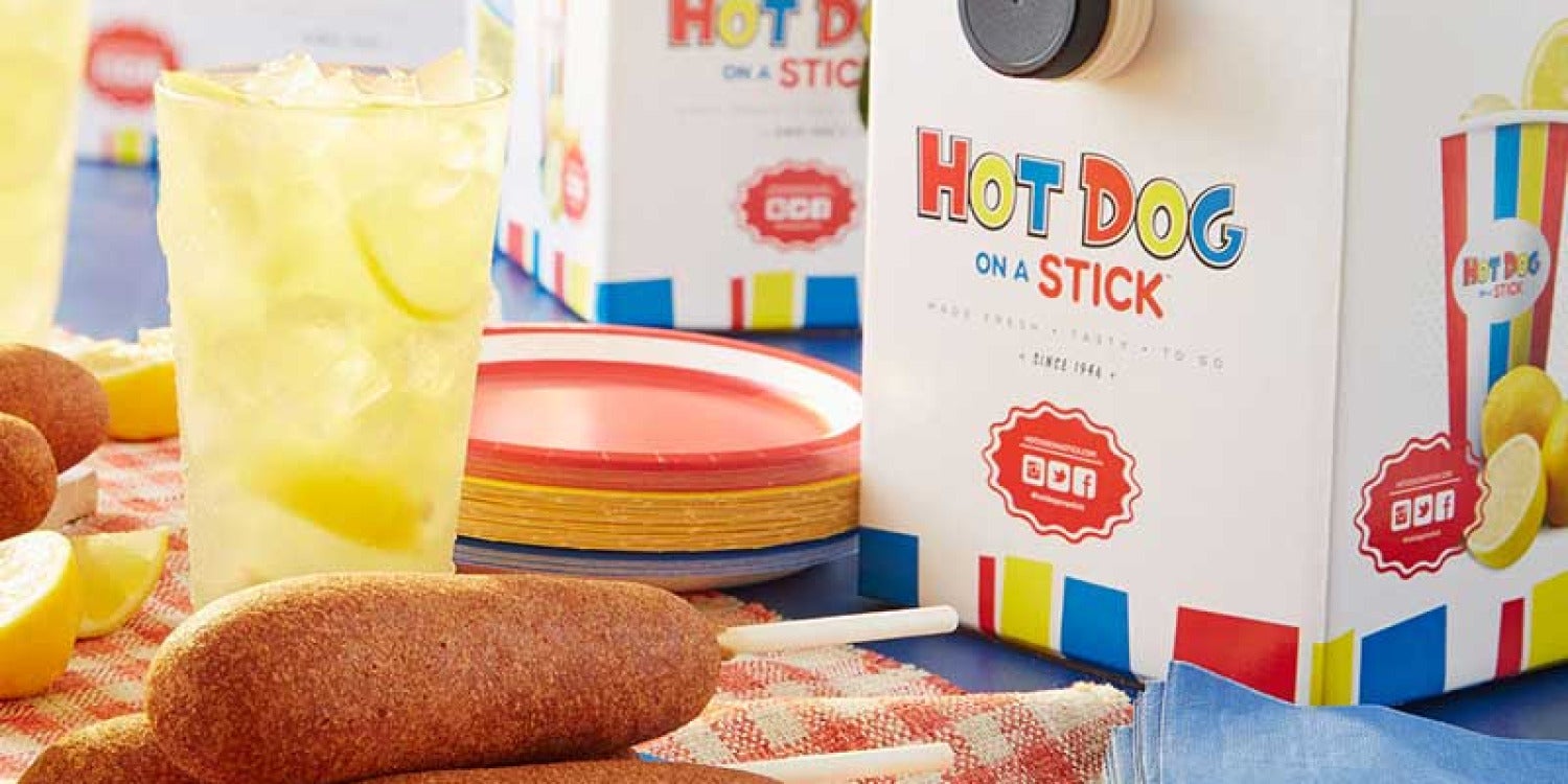 Hot Dog on a Stick Lands in St. George, Utah with YouTube Stars Benji and Tiffany Nelson on Board