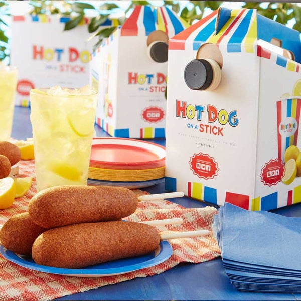 Hot Dog on a Stick Lands in St. George, Utah with YouTube Stars Benji and Tiffany Nelson on Board
