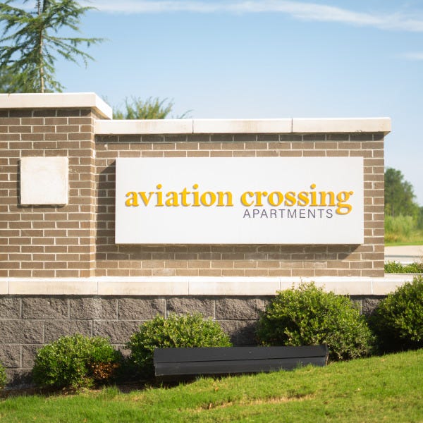 Aviation Crossing Monument 1