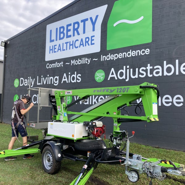Building signage removal