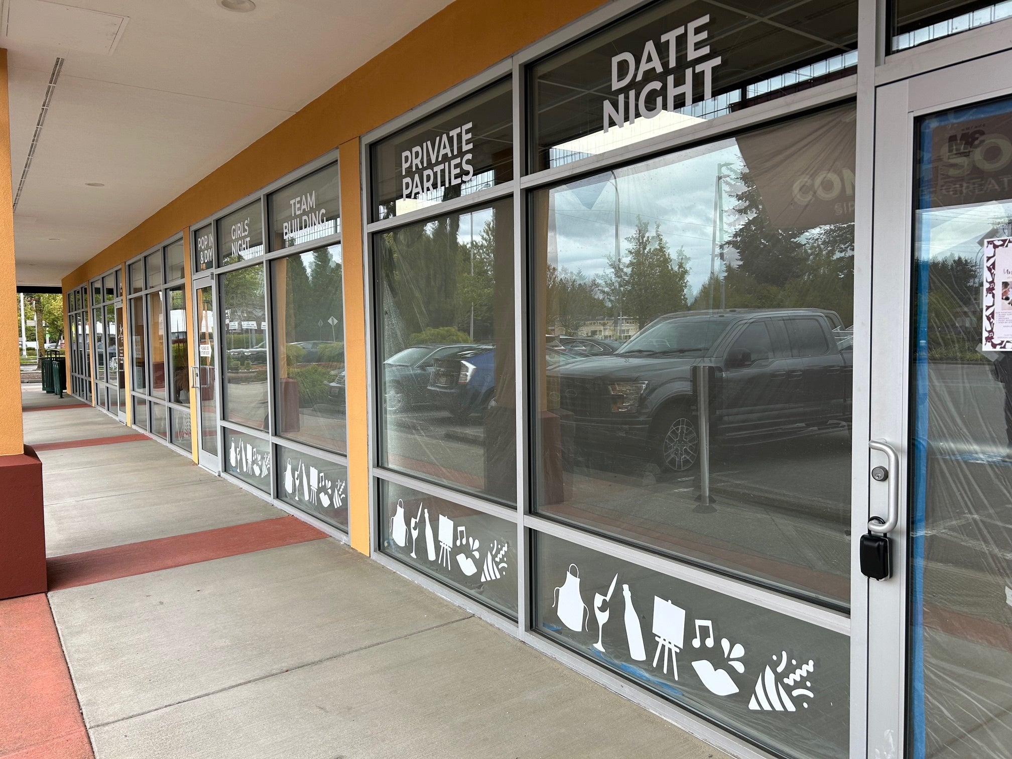 Window Signs & Signage
