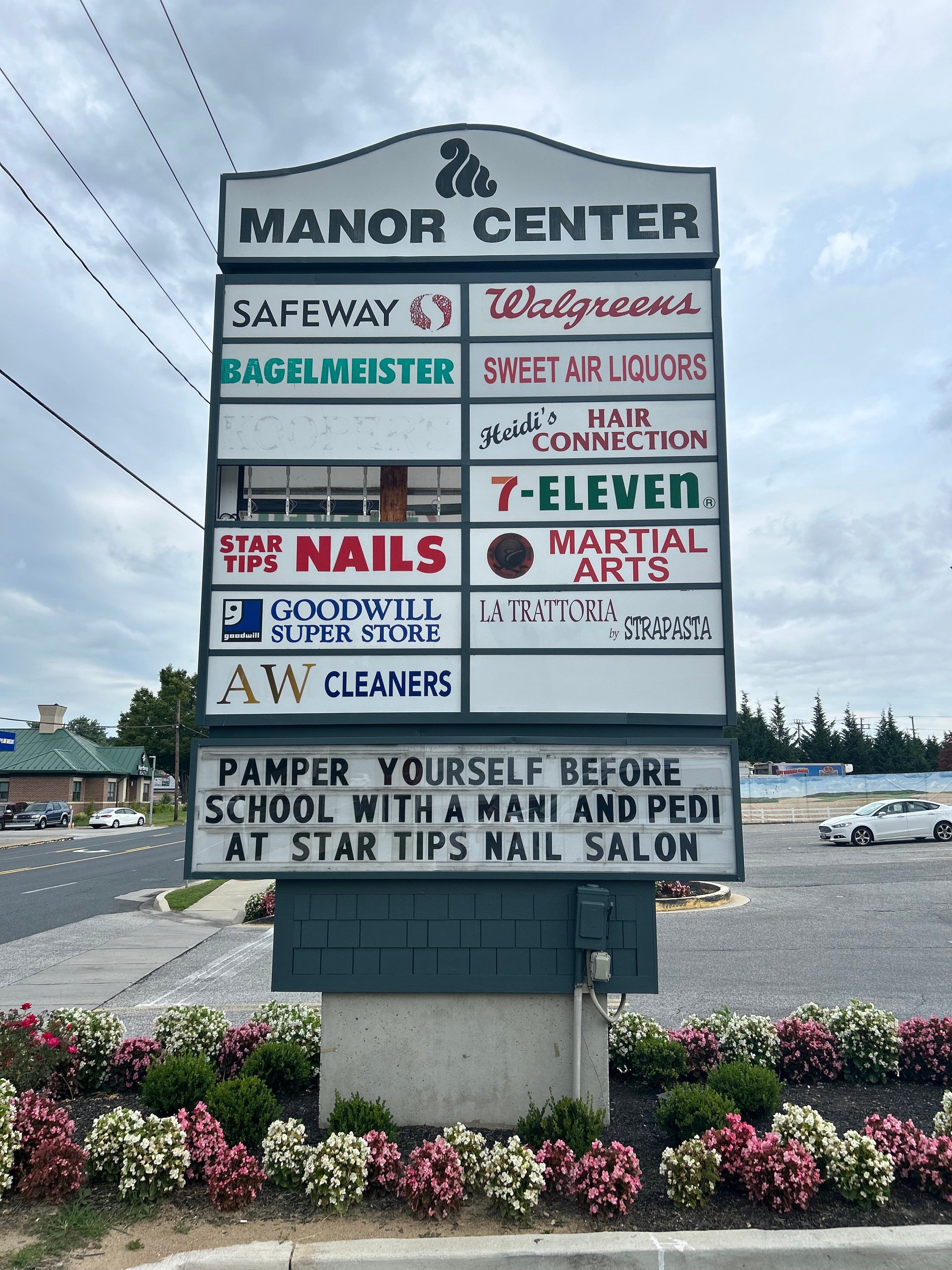 Manor Center Pylon
