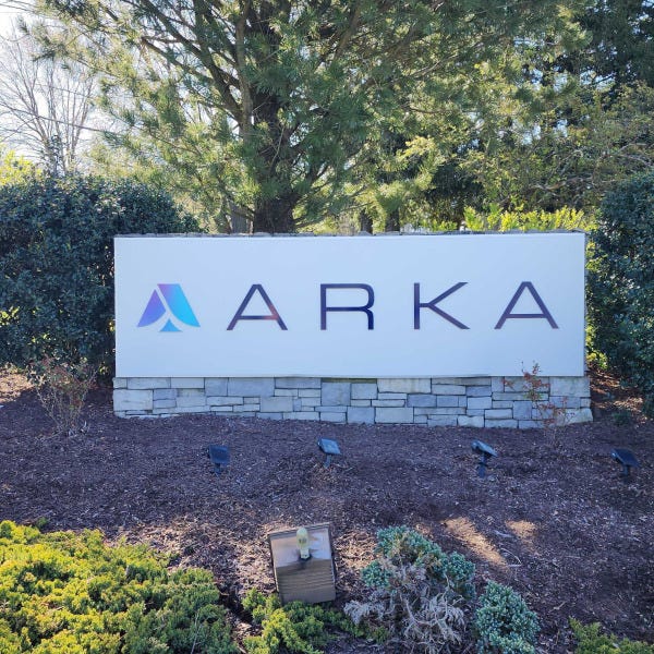 Arka Monument Sign