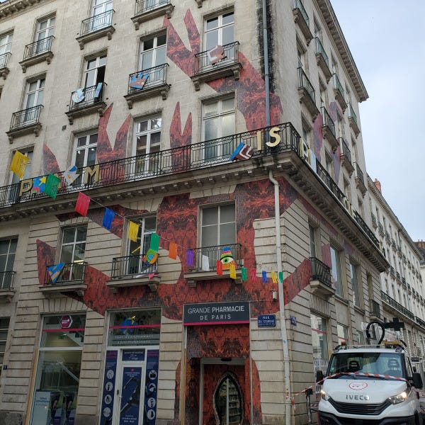 enseigne-signarama-nantes -drapeau-double-face-signaarama-nantes covering-signarama-nantes signaletique-signarama-nantes enrouleur-signarama-nantes