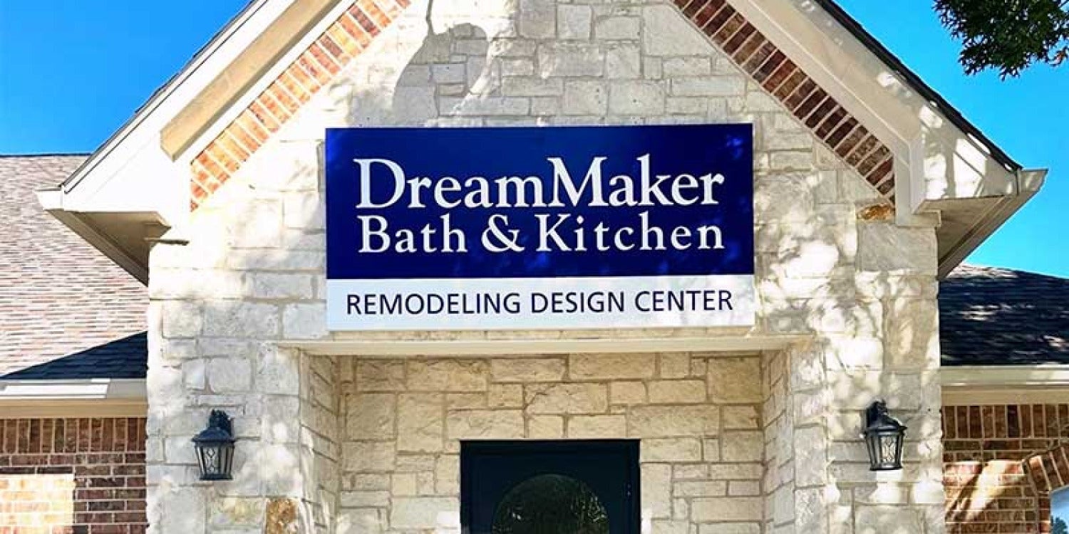 DreamMaker Bath & Kitchen Reno Remodels VFW Post Bathrooms for Veterans