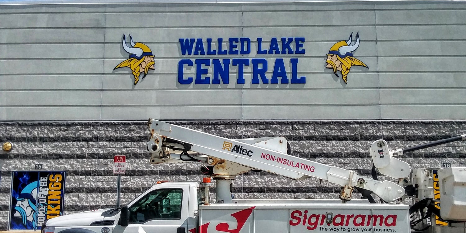 Custom Outdoor Signs for Business