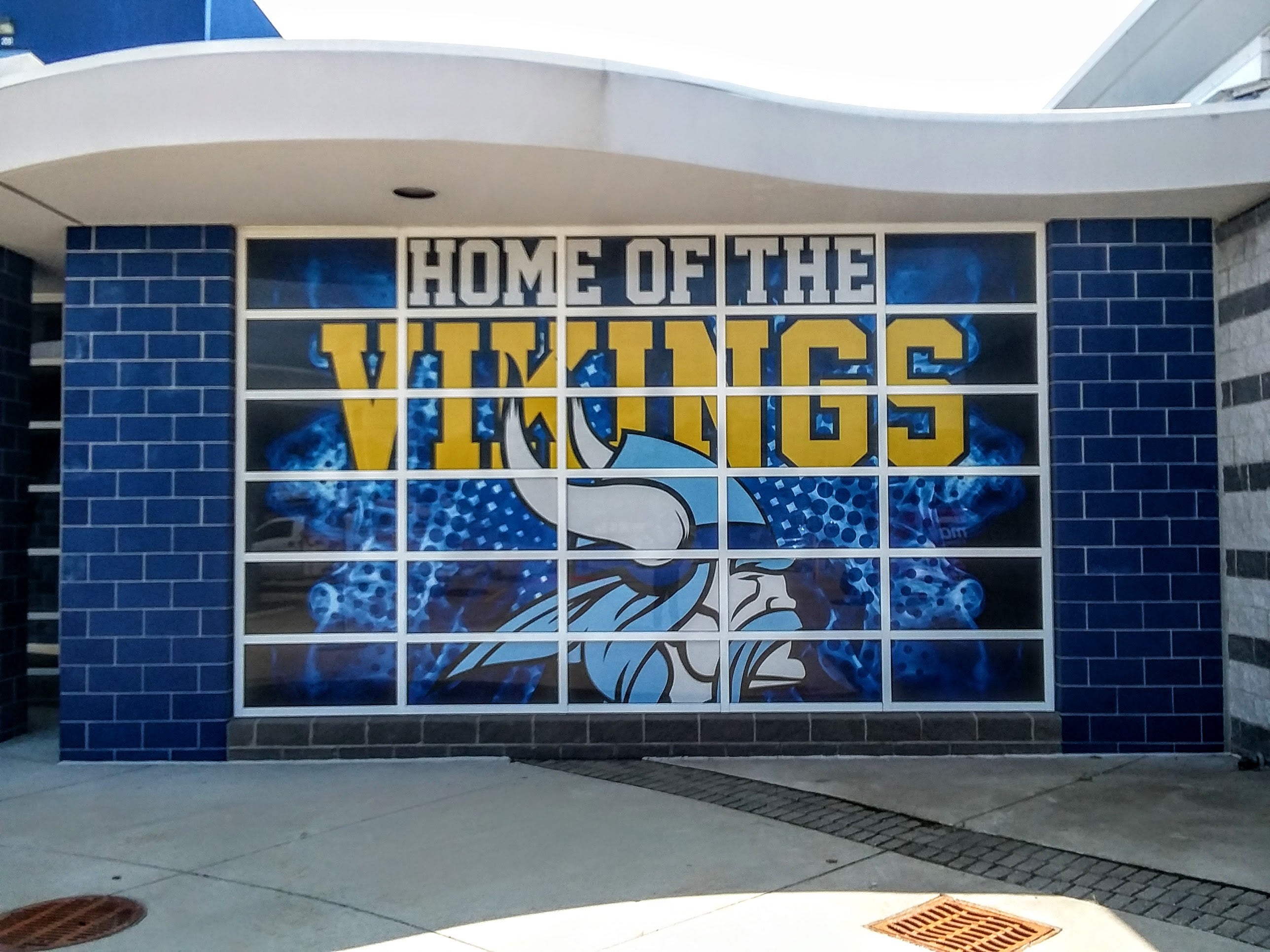 Custom Outdoor Signs for Business