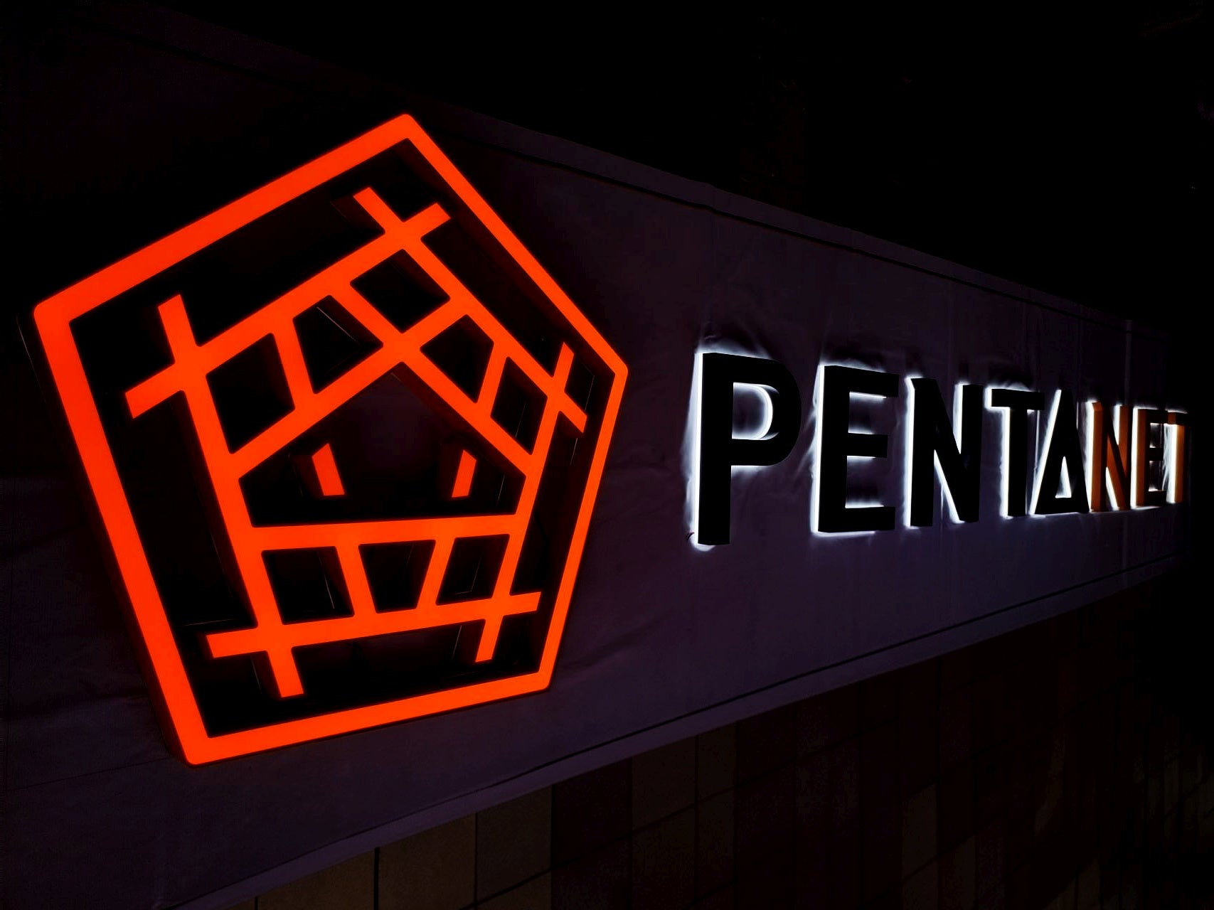 Pentanet Illuminated Building Signage